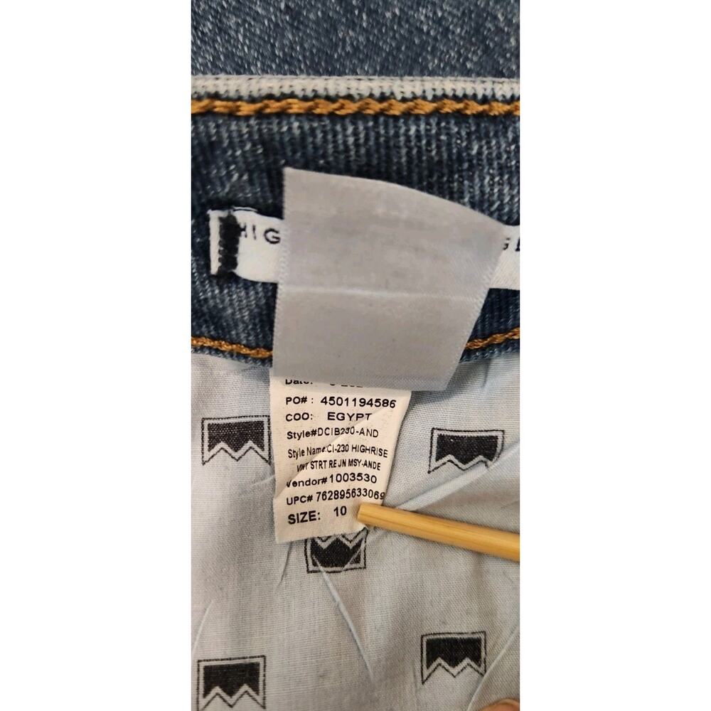 Crown & Ivy Jeans Sz 10 Frayed Cut Off Edge Crop High Rise - Picture 6 of 12